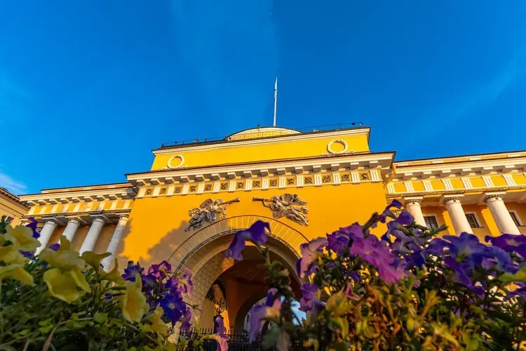 Автобус| Петербург сквозь дворцовые окна: 7‑дневное путешествие