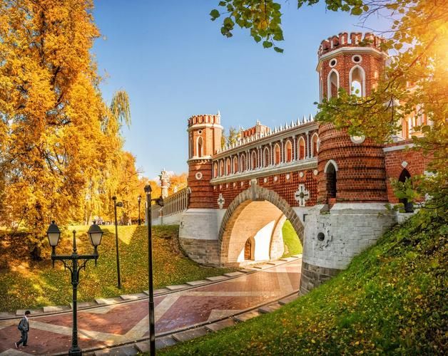 Мелодия московских улиц: прогулка по любимым местам 6 дней