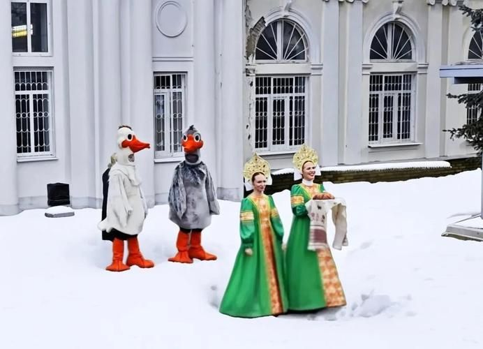 Новогодний ретропоезд в Гусь-Хрустальный