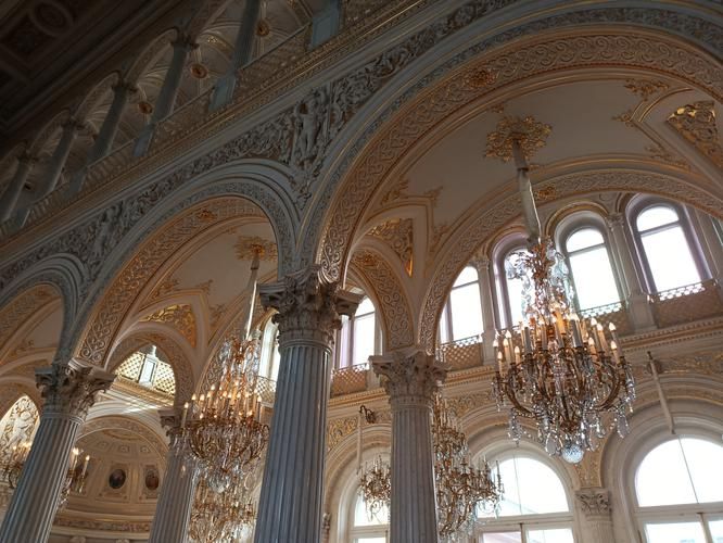 Петербург встречает Новый год: сказка, музыка и шампанское 6 дней