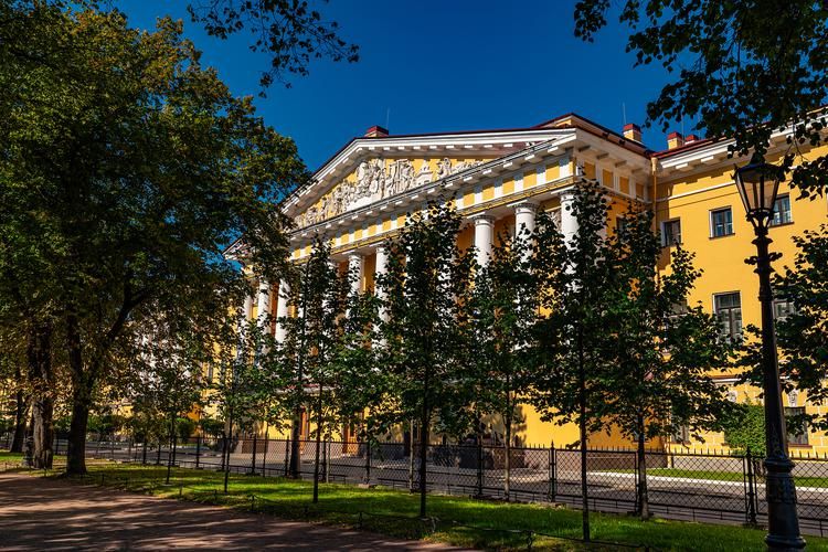 Автобус| Белые ночи в блистательном Петербурге