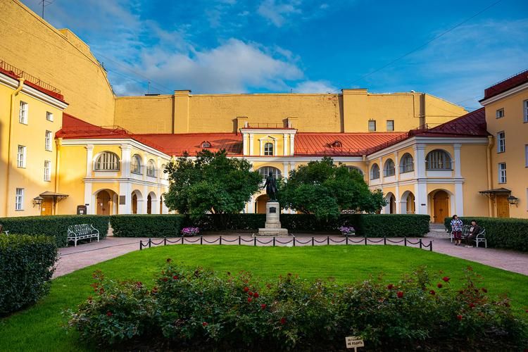 Петербургские строки: голоса Державина, Пушкина, Блока