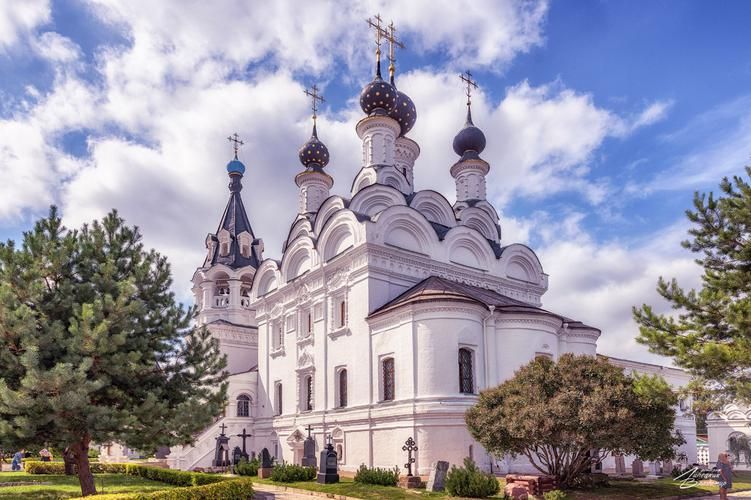 Автобусная экскурсия в Муром: сила богатырей, вкус калачей